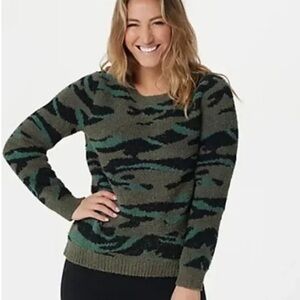 Barefoot Dreams Cozy Chic Seaside Crewneck Pullover Sweater Green Camo XL